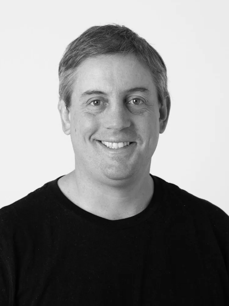 Black-and-white portrait of Álvaro Casalins